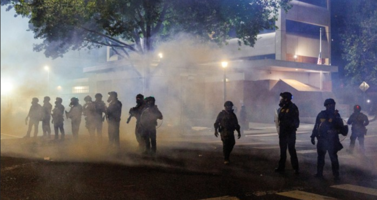 abdde teror operasyonu trump askerlerini sokaga suruyor 5Nq1svXH