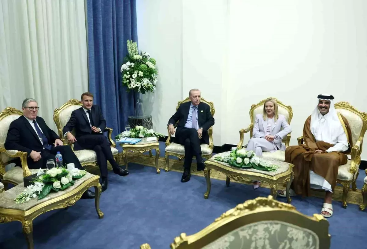 cumhurbaskani erdogandan italya basbakani meloniye sigarayi biraktirmam lazim evMhzNSm.jpg