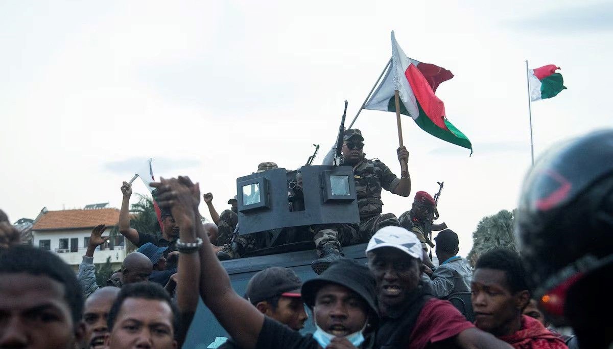 madagaskarda ordu bolundu cumhurbaskanina karsi darbe girisimi iddiasi zR64j4bY.jpg