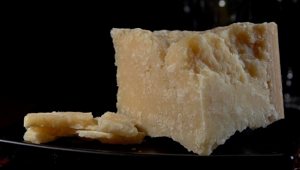 unlu peynire mikrocip yiyenler endiselenmesin q9MKa87S.jpg