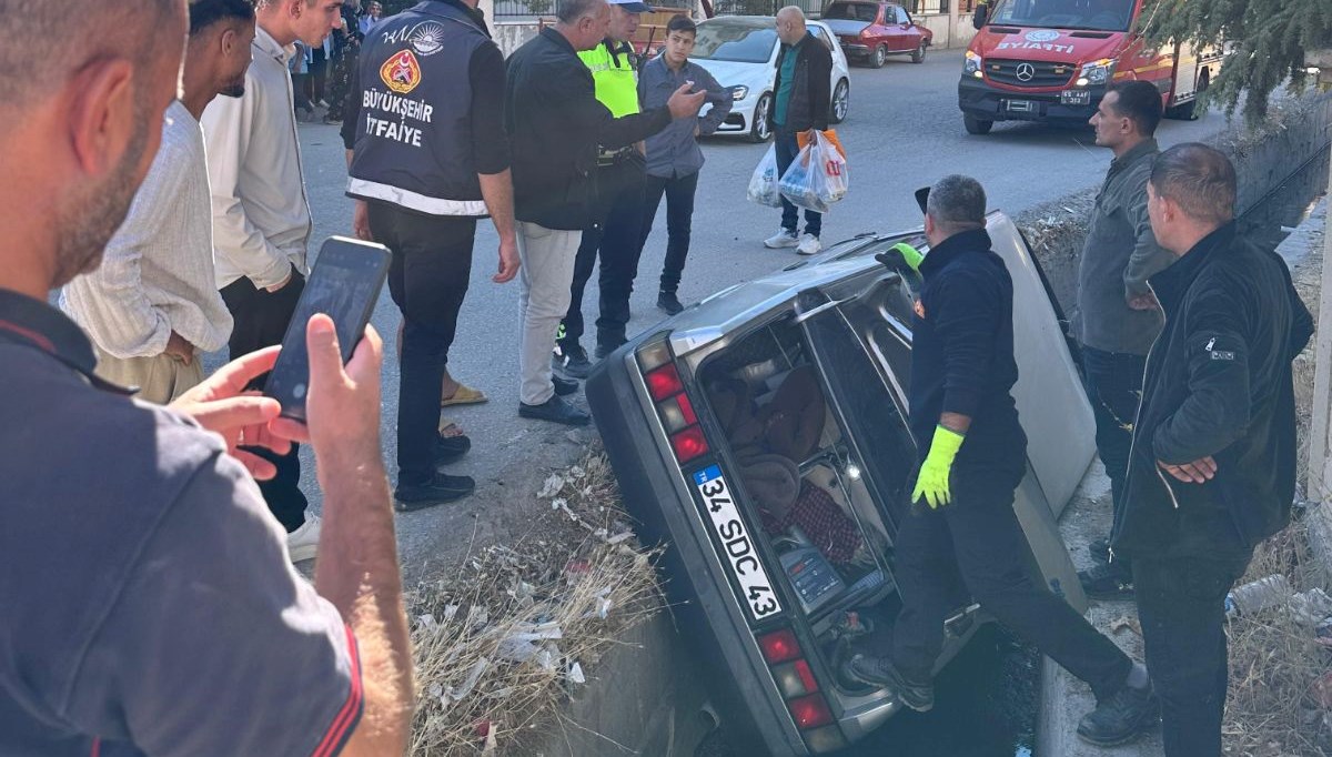 vanda otomobil su kanalina dustu 1 yarali 6OqkveBV