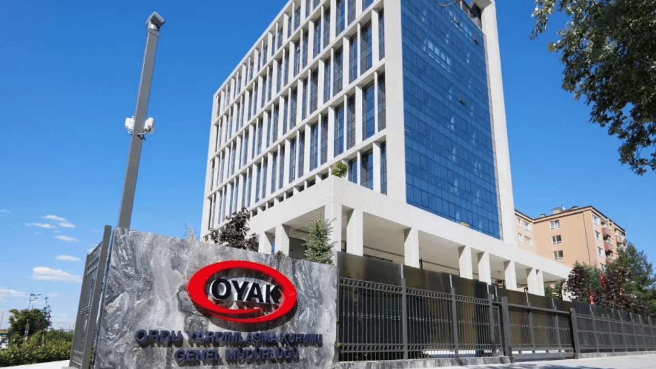 Dev holding oyakin oldu QQaZuZn9